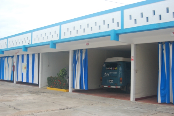 23ddd-de Campeche a Villahermosa (35) autohotel Costa de Sol
